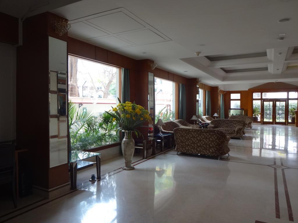 J P Cordial Hotel Bangalore Exterior foto